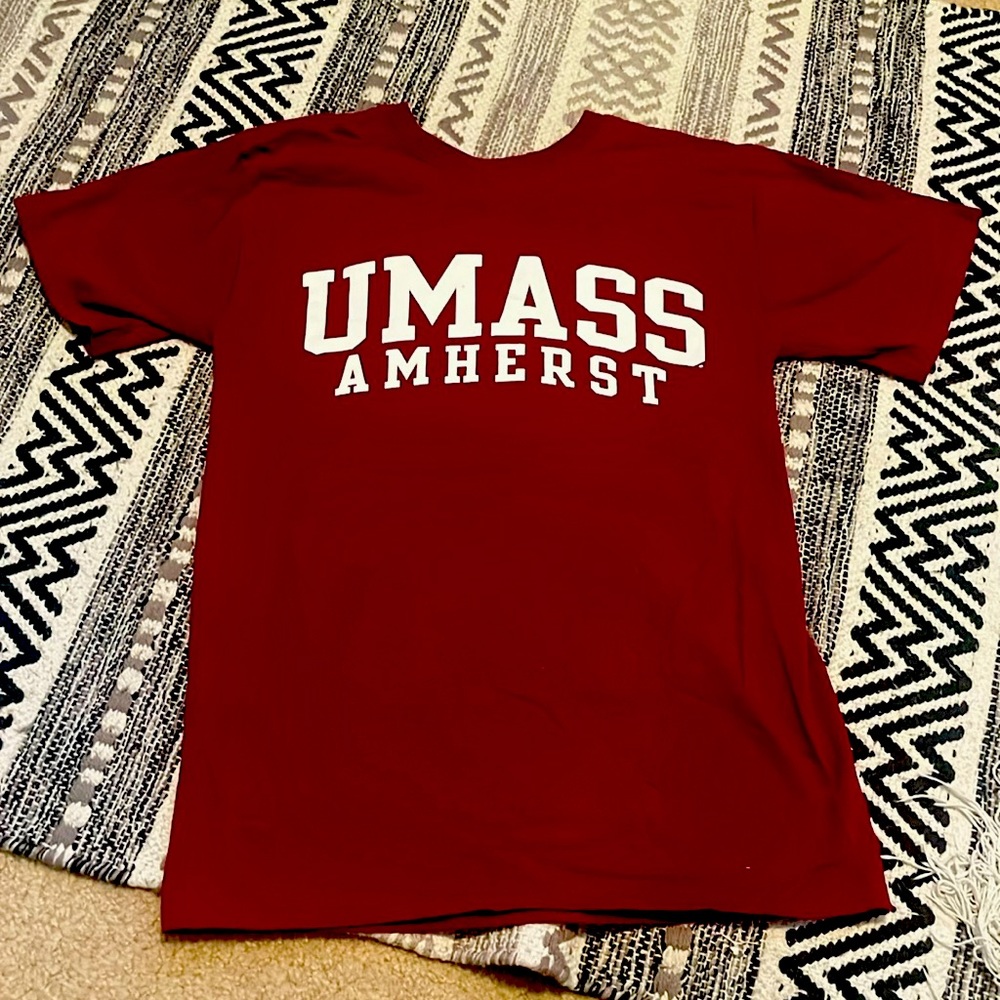 UMass T-Shirt Maroon